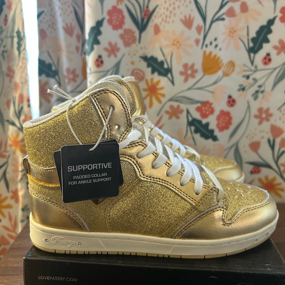 Pastry Glam Pie Glitter High-Top Sneaker Dance Shoes, Gold, Kid Size 3, NEW!